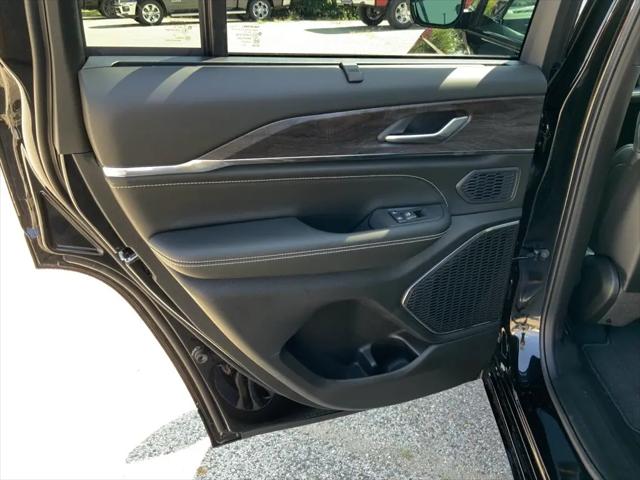 2025 Jeep Grand Cherokee Overland 4x4