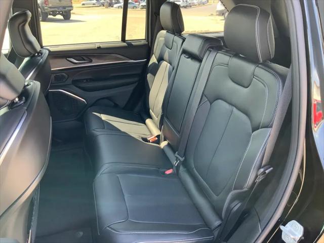 2025 Jeep Grand Cherokee Overland 4x4