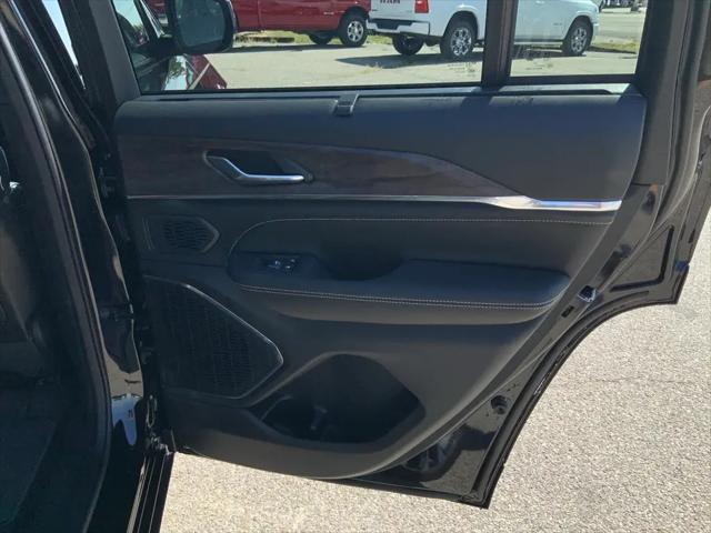 2025 Jeep Grand Cherokee Overland 4x4