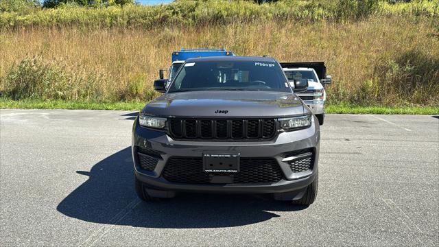 2025 Jeep Grand Cherokee GRAND CHEROKEE ALTITUDE X 4X4 2025 Jeep Grand Cherokee GRAND CHEROKEE ALTITUDE X 4X4