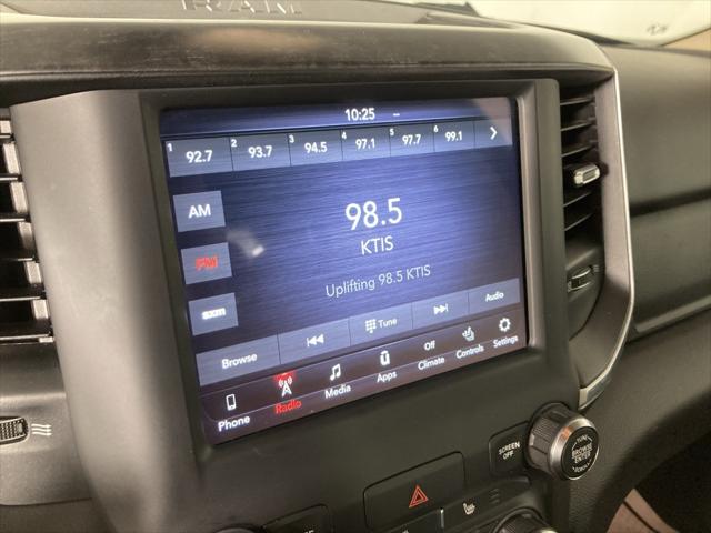 2019 RAM 1500 Big Horn/Lone Star Crew Cab 4x4 57 Box