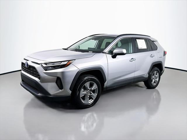 2022 Toyota RAV4 Hybrid XLE