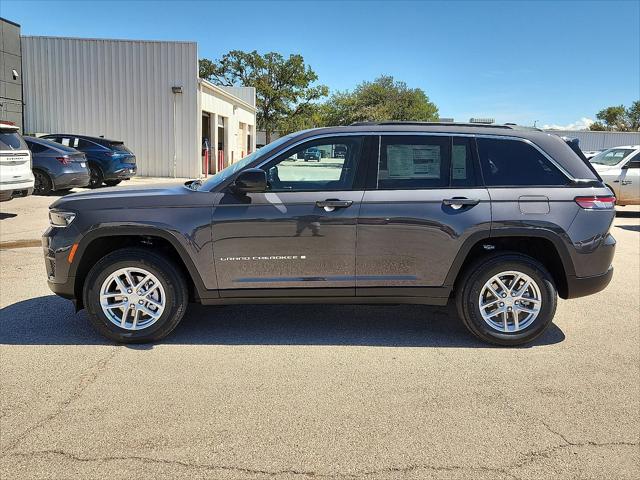 2025 Jeep Grand Cherokee GRAND CHEROKEE LAREDO X 4X2