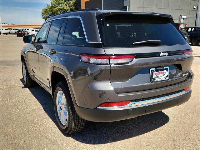 2025 Jeep Grand Cherokee GRAND CHEROKEE LAREDO X 4X2