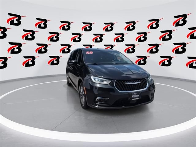2022 Chrysler Pacifica Hybrid Touring L
