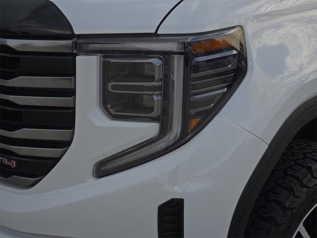 2025 GMC Sierra 1500 4WD Crew Cab Short Box AT4