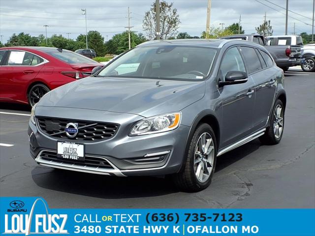 2017 Volvo V60 Cross Country T5