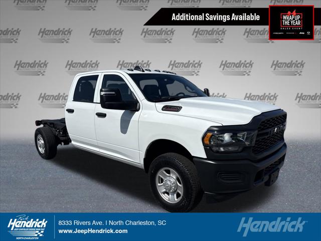 2024 RAM Ram 3500 Chassis Cab RAM 3500 TRADESMAN CREW CAB CHASSIS 4X4 60 CA 2024 RAM Ram 3500 Chassis Cab RAM 3500 TRADESMAN CREW CAB CHASSIS 4X4 60 CA