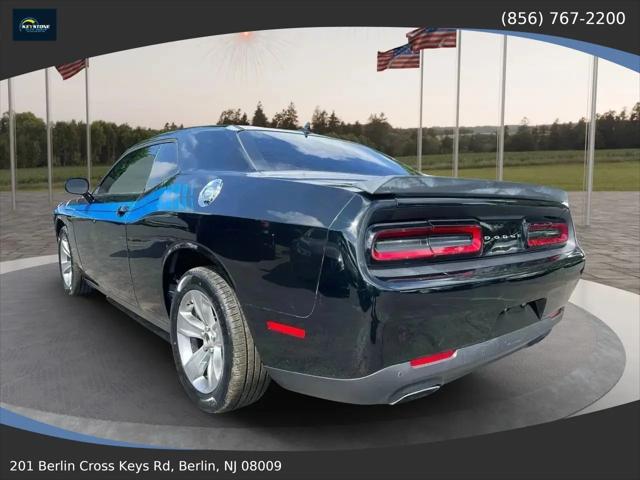 2017 Dodge Challenger SXT