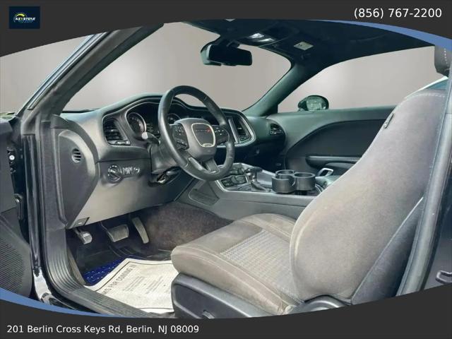 2017 Dodge Challenger SXT
