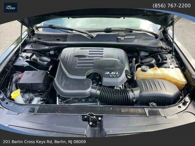 2017 Dodge Challenger SXT