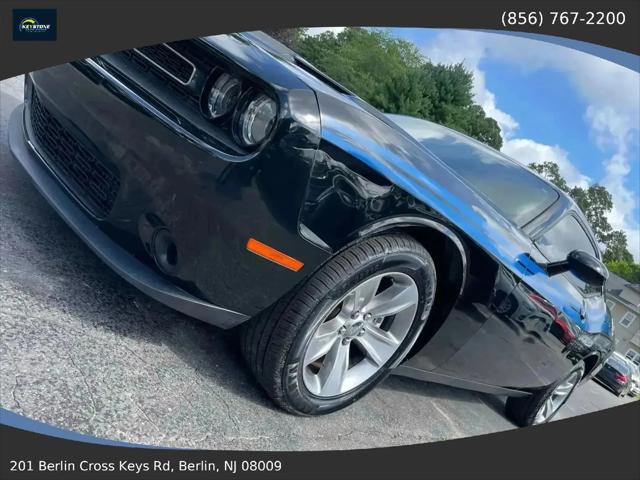2017 Dodge Challenger SXT