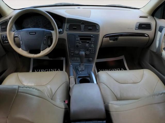 2002 Volvo V70 XC