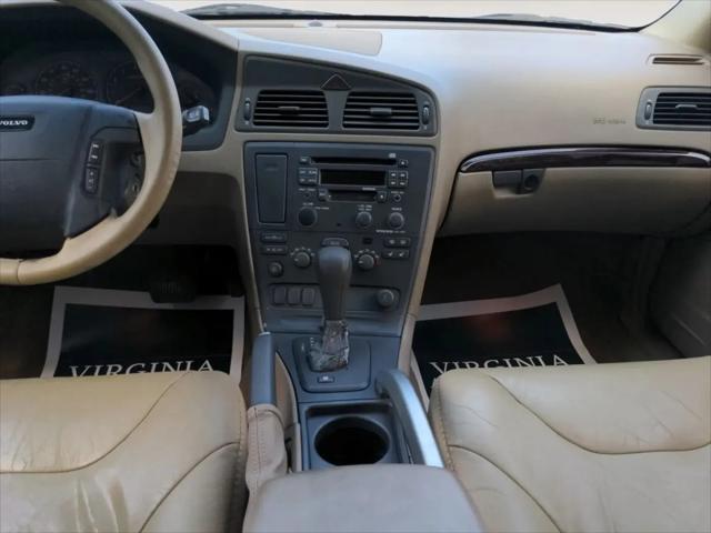 2002 Volvo V70 XC