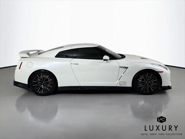 2020 Nissan GT-R Premium Dual-clutch 6-Speed Transmission