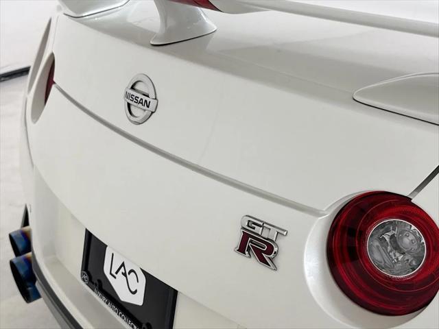 2020 Nissan GT-R Premium Dual-clutch 6-Speed Transmission