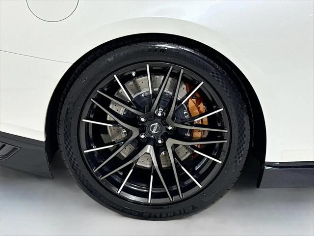 2020 Nissan GT-R Premium Dual-clutch 6-Speed Transmission