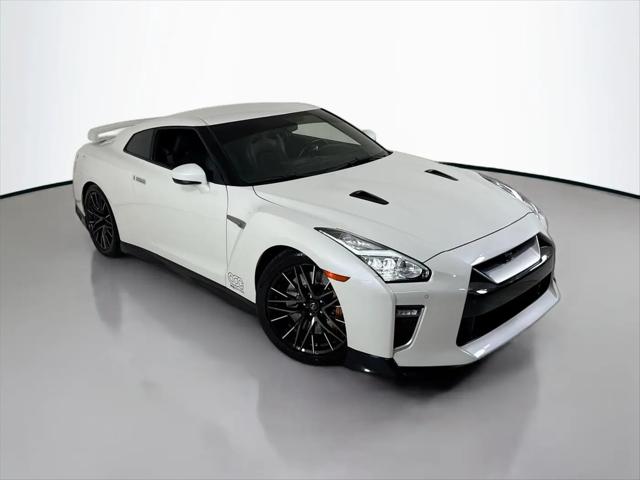 2020 Nissan GT-R Premium Dual-clutch 6-Speed Transmission