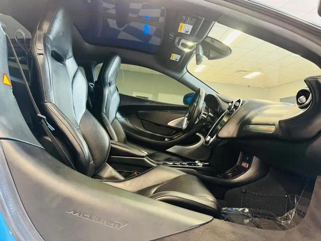 2021 McLaren GT Coupe