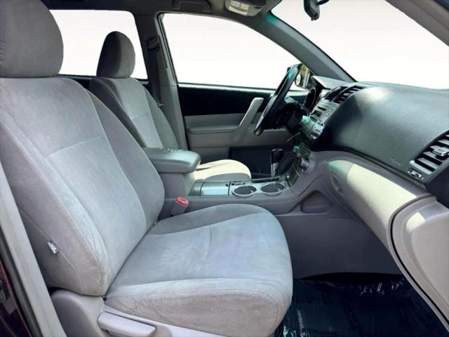 2011 Toyota Highlander Base
