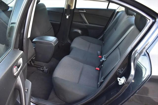 2012 Mazda Mazda3 i Sport