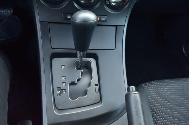 2012 Mazda Mazda3 i Sport