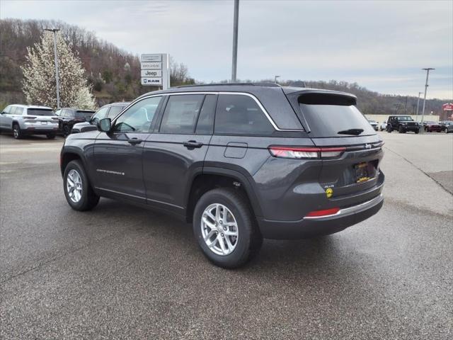 2025 Jeep Grand Cherokee Laredo X 4x4