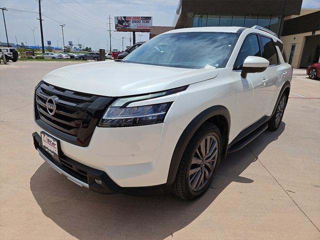 2023 Nissan Pathfinder SL FWD