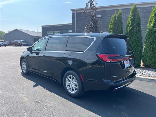 2025 Chrysler Pacifica PACIFICA SELECT