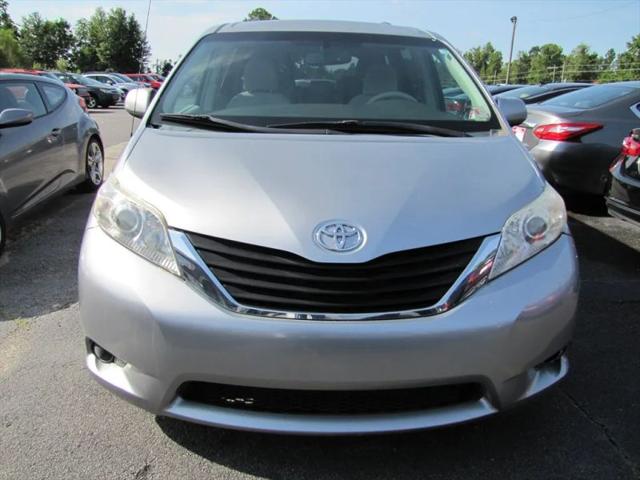 2011 Toyota Sienna LE V6