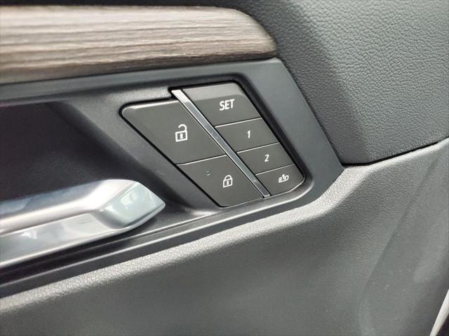 2026 GMC Acadia FWD Denali