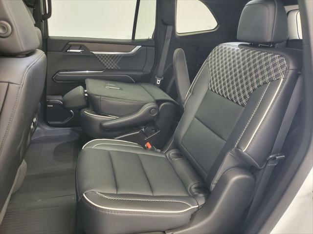 2026 GMC Acadia FWD Denali