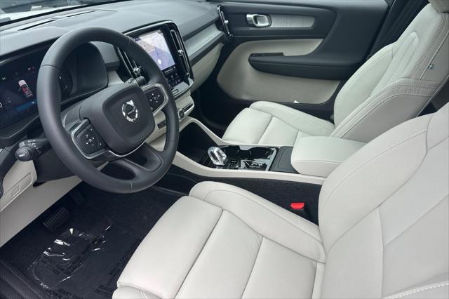 2026 Volvo XC40 B5 Plus