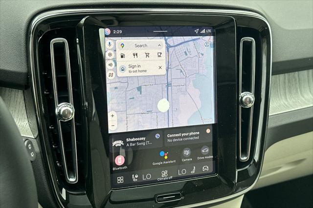 2026 Volvo XC40 B5 Plus