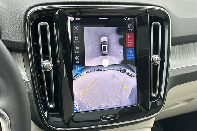 2026 Volvo XC40 B5 Plus
