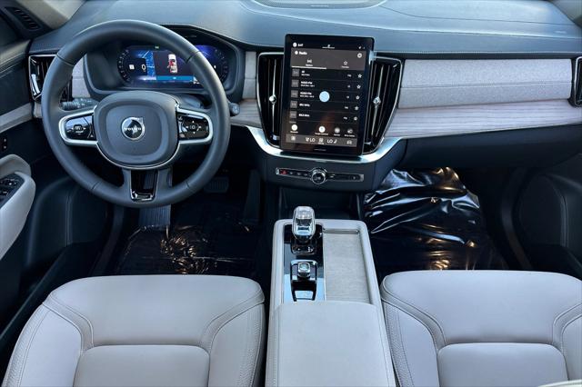 2026 Volvo XC90 B5 Plus 7-Seater