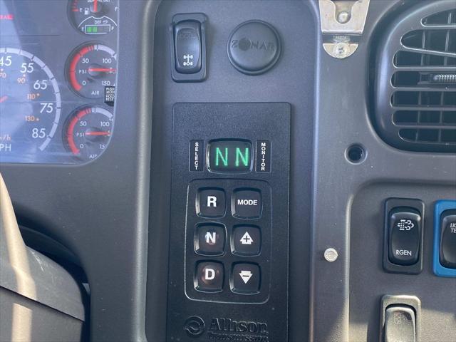 2015 Freightliner 180Sd Bucket/Boom Truck