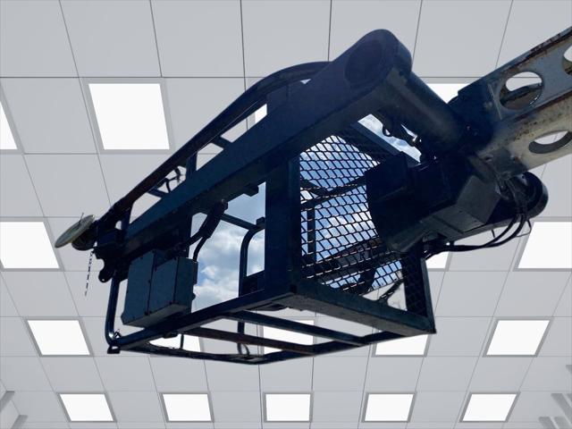 2015 Freightliner 180Sd Bucket/Boom Truck