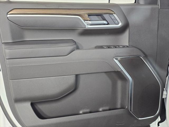 2026 Chevrolet Silverado 1500 4WD Crew Cab Short Bed LT with 2FL