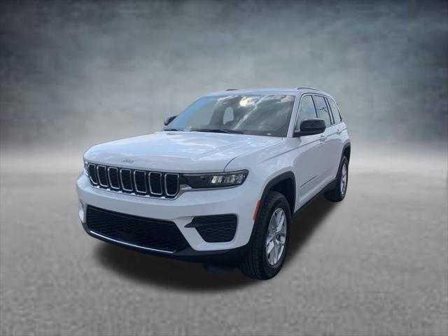 2025 Jeep Grand Cherokee GRAND CHEROKEE LAREDO X 4X4