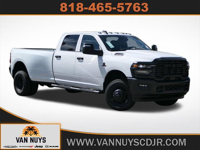 2026 RAM Ram 3500 RAM 3500 TRADESMAN CREW CAB 4X4 8 BOX