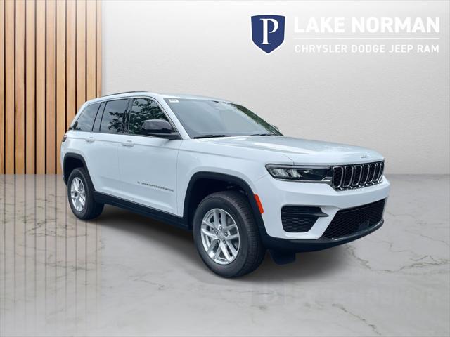 2025 Jeep Grand Cherokee GRAND CHEROKEE LAREDO X 4X2