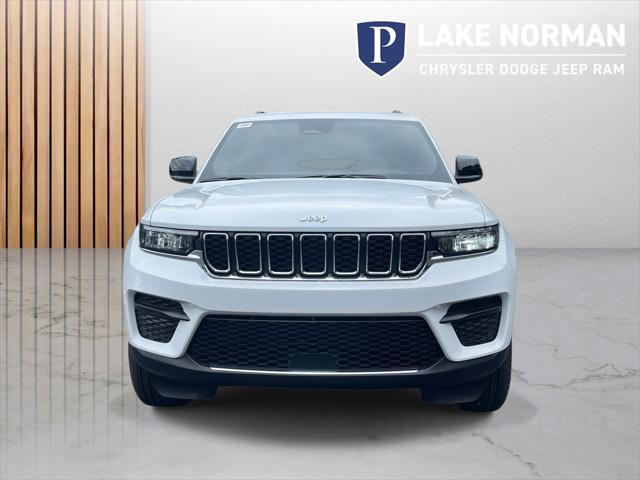 2025 Jeep Grand Cherokee GRAND CHEROKEE LAREDO X 4X2