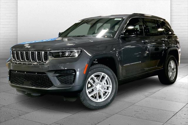 2025 Jeep Grand Cherokee GRAND CHEROKEE LAREDO X 4X4 2025 Jeep Grand Cherokee GRAND CHEROKEE LAREDO X 4X4