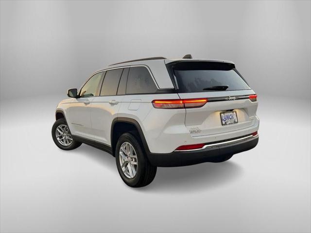 2025 Jeep Grand Cherokee GRAND CHEROKEE LAREDO X 4X4