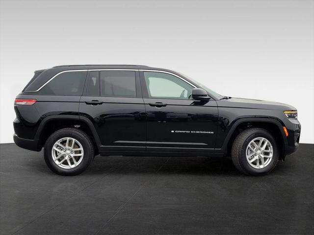 2025 Jeep Grand Cherokee GRAND CHEROKEE LAREDO X 4X2 2025 Jeep Grand Cherokee GRAND CHEROKEE LAREDO X 4X2