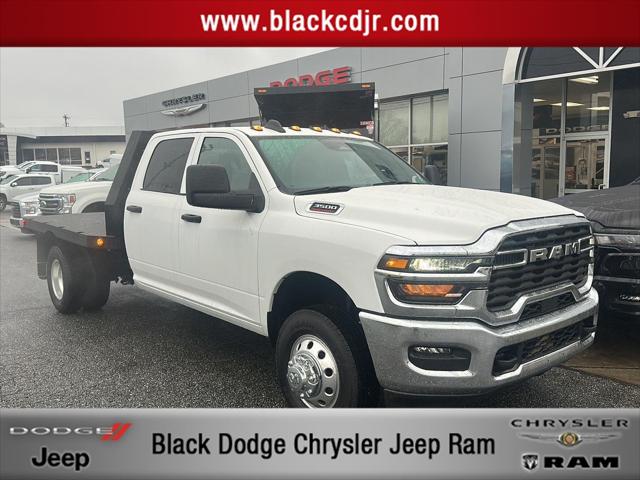 2026 RAM Ram 3500 Chassis Cab RAM 3500 TRADESMAN CREW CAB CHASSIS 4X4 60 CA 2026 RAM Ram 3500 Chassis Cab RAM 3500 TRADESMAN CREW CAB CHASSIS 4X4 60 CA