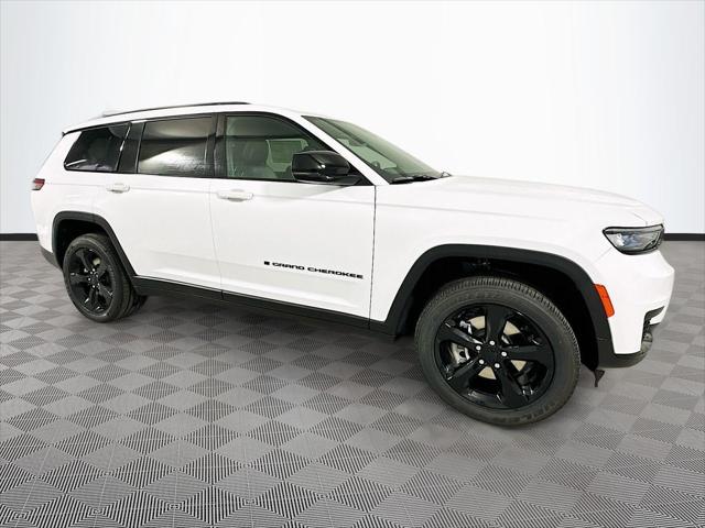 2025 Jeep Grand Cherokee GRAND CHEROKEE L ALTITUDE X 4X4