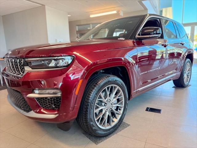 2025 Jeep Grand Cherokee GRAND CHEROKEE SUMMIT 4X4