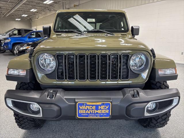2025 Jeep Gladiator GLADIATOR HIGH TIDE 4X4